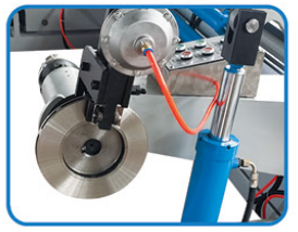 TF-1600B 全自动高速分切机